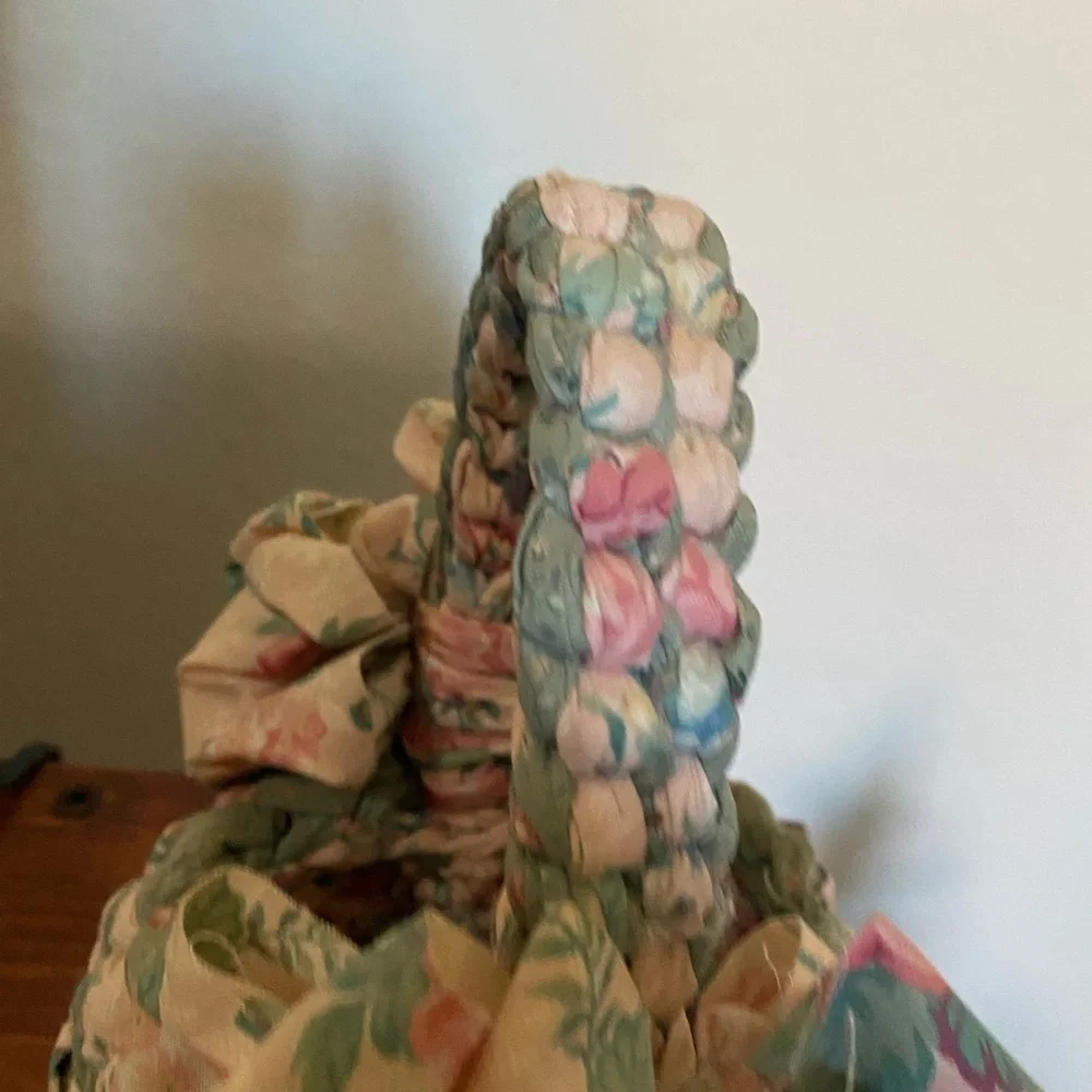 Vintage Handmade Braided Floral Rag Rug Fabric Decorative Cottagecore Bow Basket